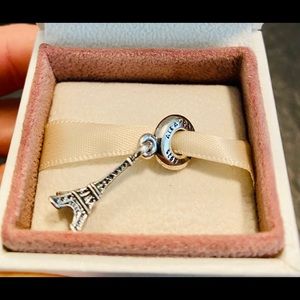 Pandora :Eiffel Tower dangle charm